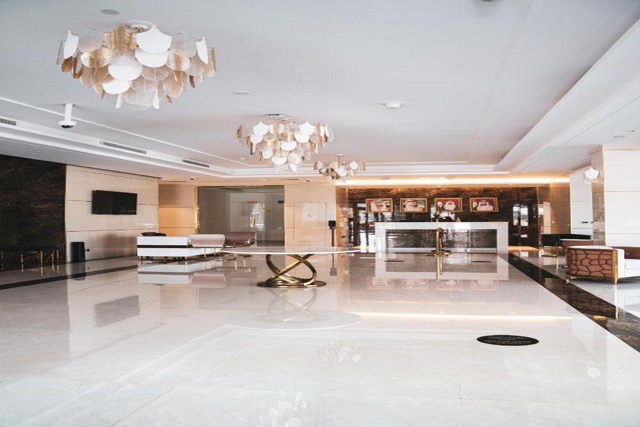 He Hotel Apartments Dubai Exterior photo Lobby