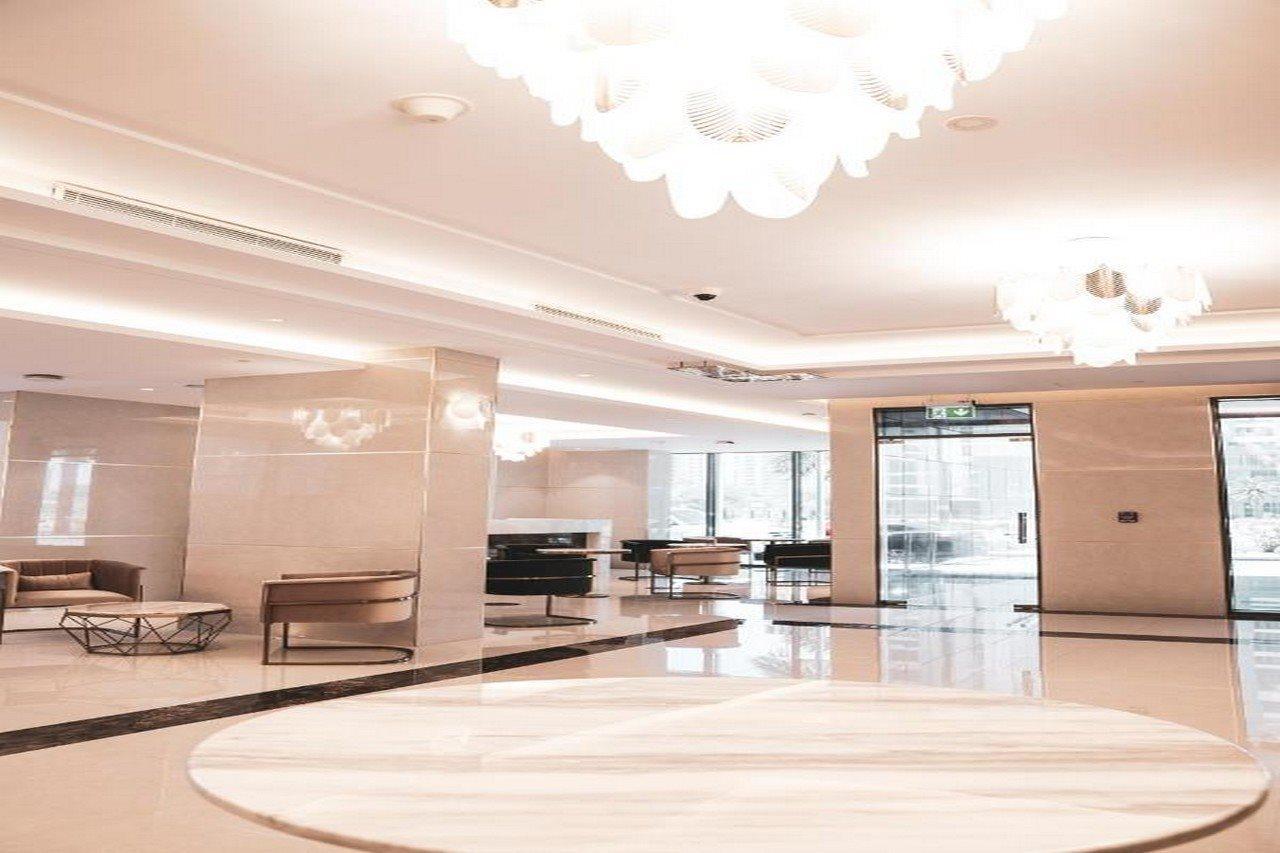 He Hotel Apartments Dubai Exterior photo Lobby